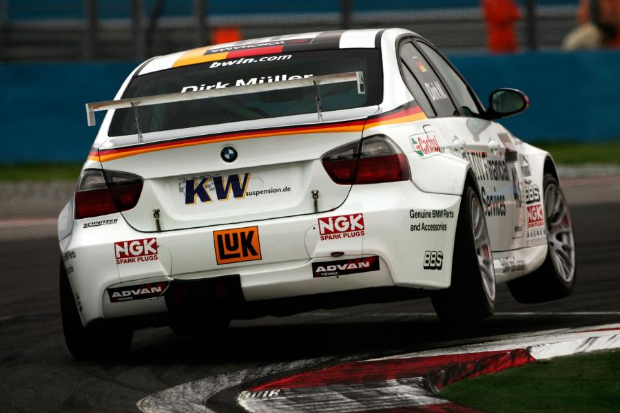  BMW 320si WTCC (E90) 2006 года  (фото 24 из 39)